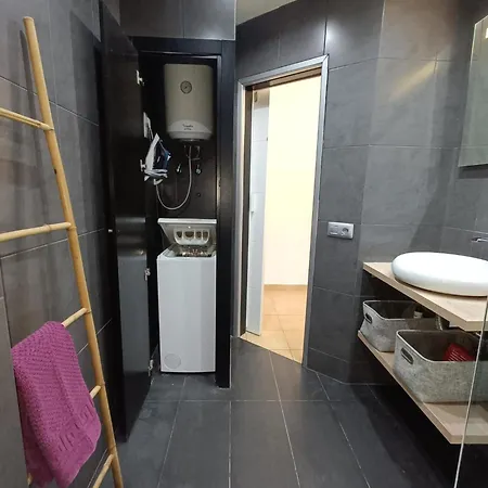 Wonderful With Pool And Wi-fi דירה