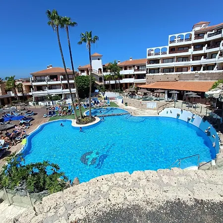 Apartment Wonderful With Pool And Wi-fi