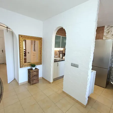 Apartment With Heated Pool & Terrace