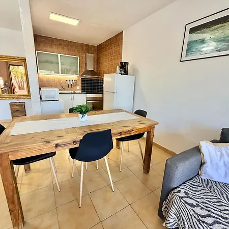 Apartman With Heated Pool & Terrace *